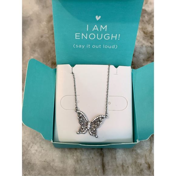 Butterfly Silver Necklace #intricate detail #garden #butterfly - Picture 2 of 4